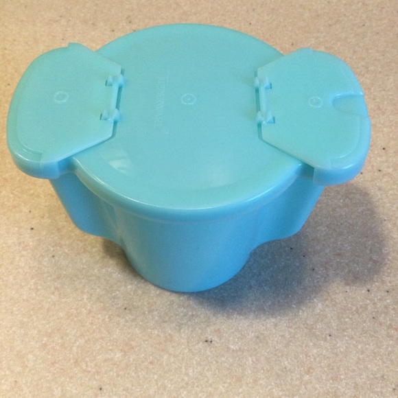 Tupperware Kitchen Vintage Tupperware Sugar Dispenser Poshmark